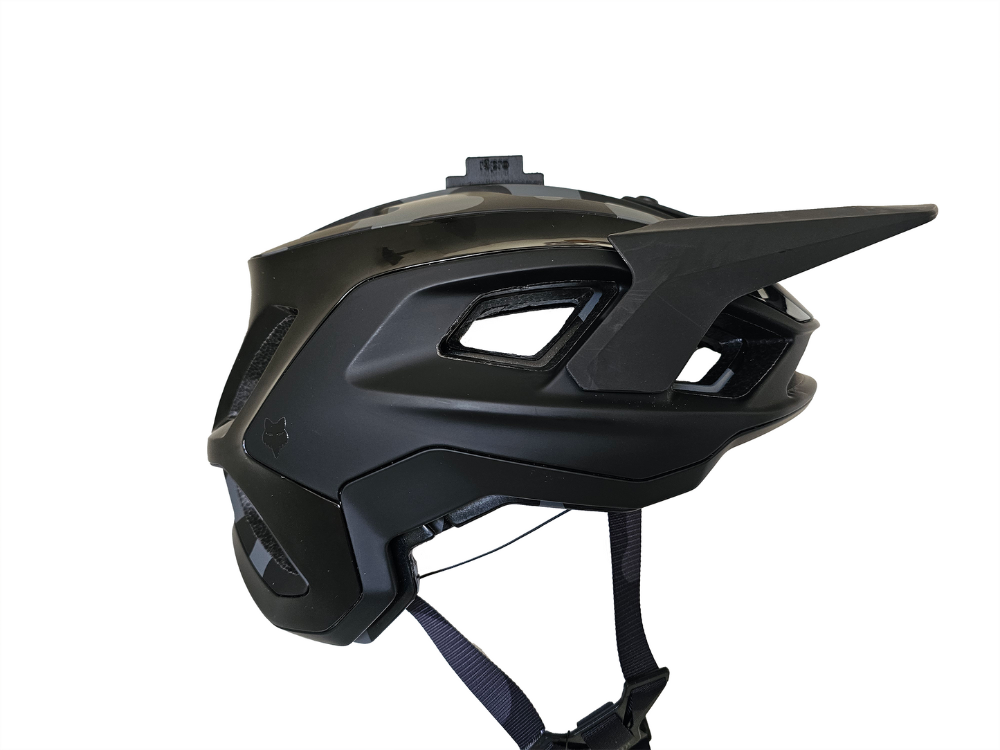 r3pro Top Mount for Fox Speedframe 2025 Helmets, white background, quick release version