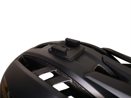 r3pro Top Mount for Bell Sixer Helmets, white background, quick release version, close up