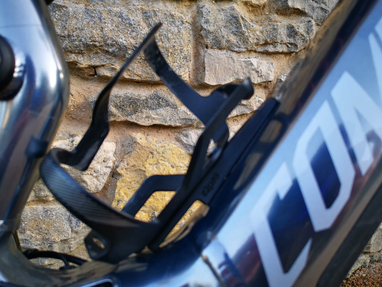 Bottle Cage Mount for Commencal Meta Power SX Bikes - r3pro