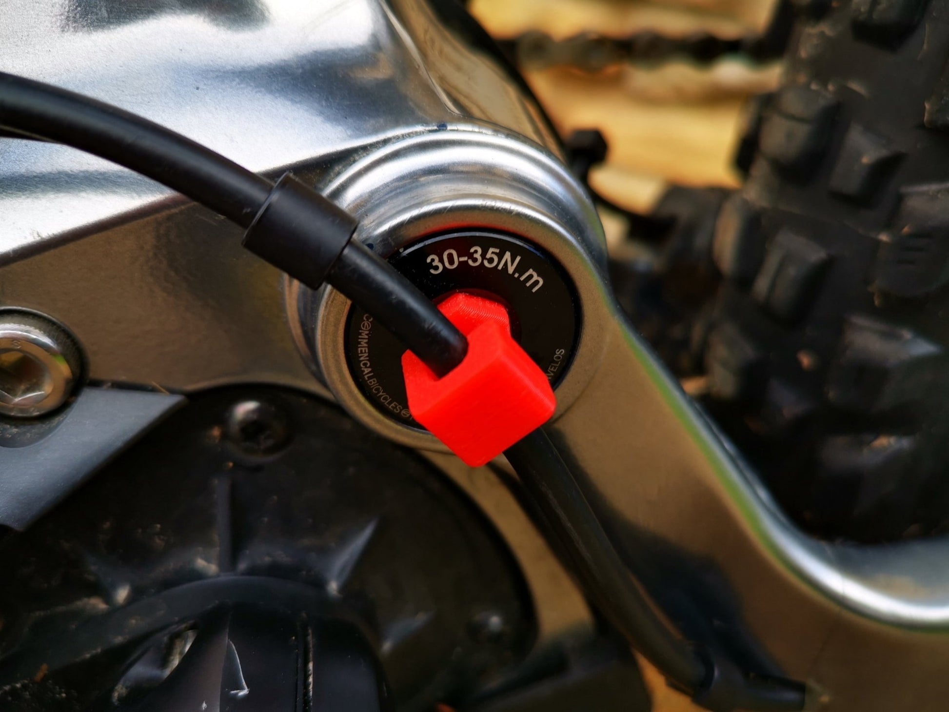 Cable guide for Pivot Bolts - r3pro